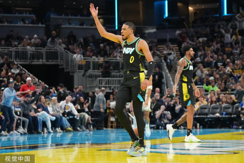 踏足国际顶 踏足国际顶