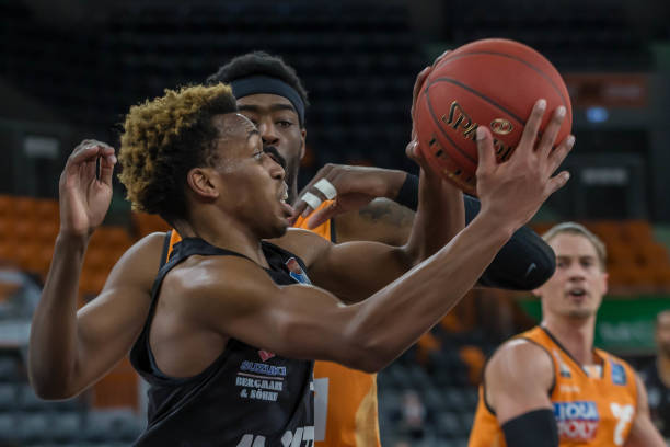 逐步崛起的 逐步崛起的