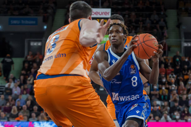 他们在服务 他们在服务